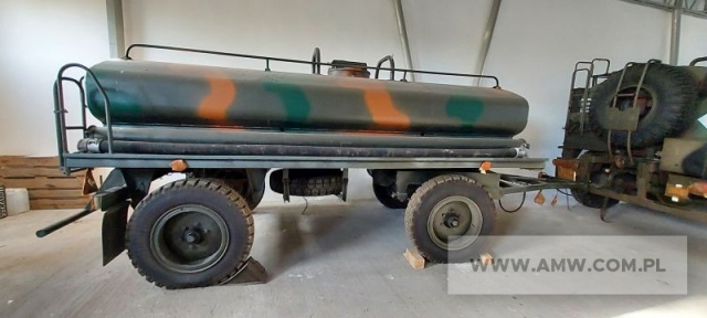 Cysterna paliwowa 4M3 na przyczepie D-46A CP-4 